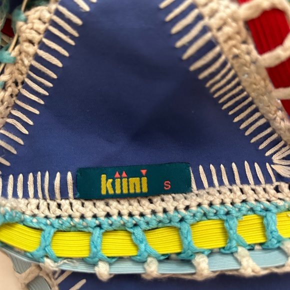 Bikini - Picture 2 of 4